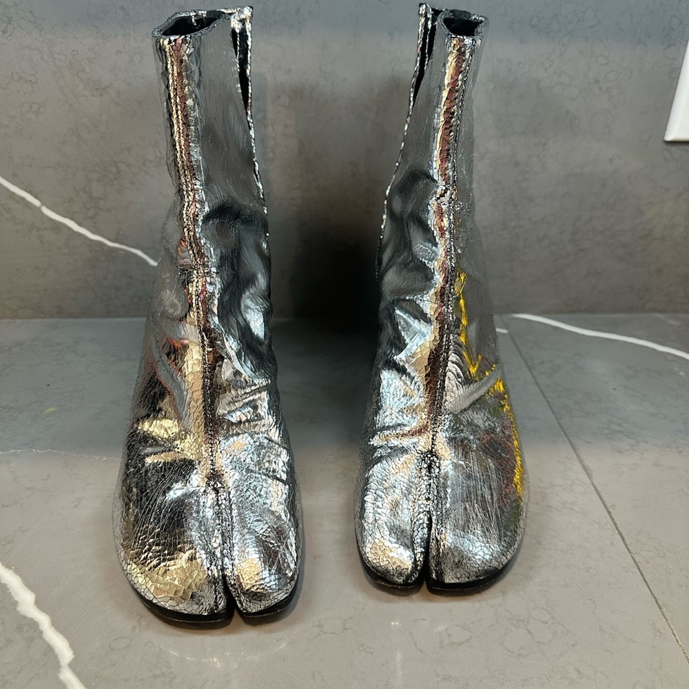 Maison Margiela Tabi 80 Metallic Leather Ankle Boots.